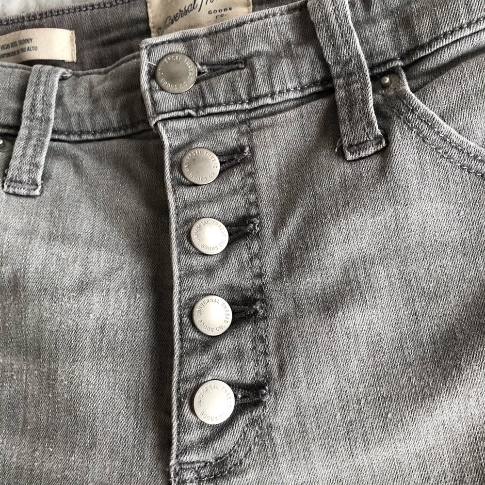 Universal Thread High Rise Skinny Jean - Picture 4 of 11